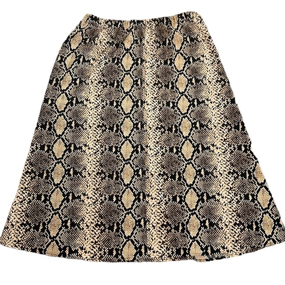 Tahari snake print midi skirt size medium - Picture 2 of 6